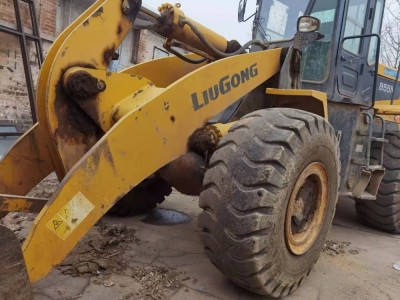 Loader / forklift