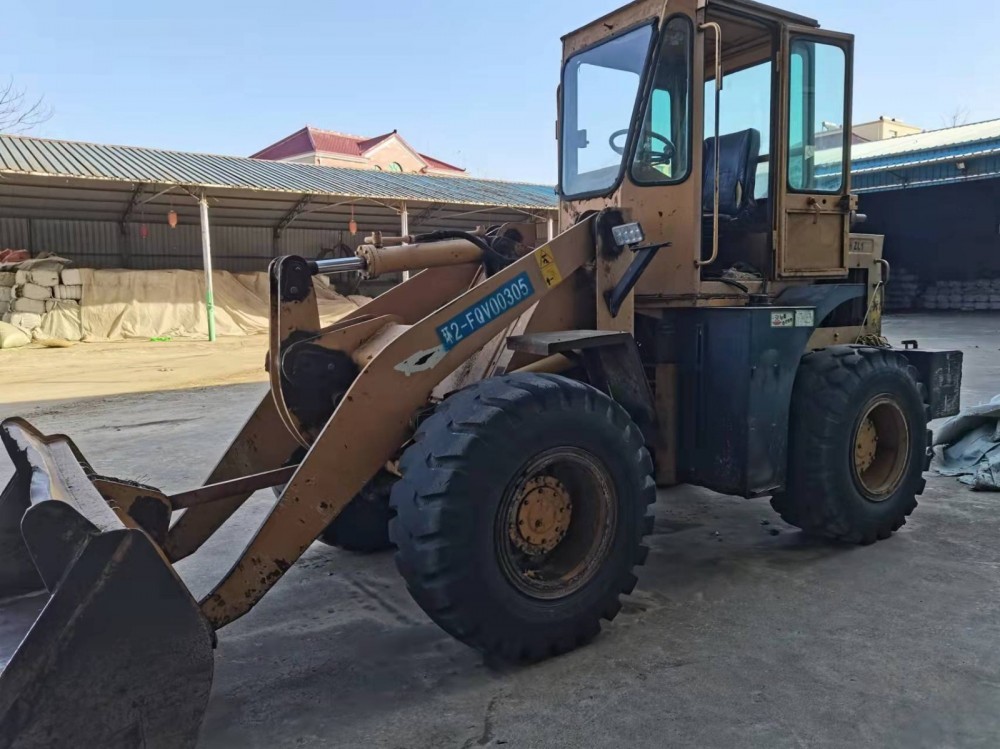 Loader / forklift