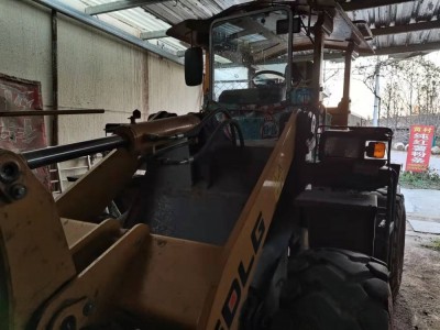 Loader / forklift / 4