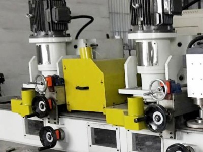 Brake pad multifunctional disc linear grinder / 3