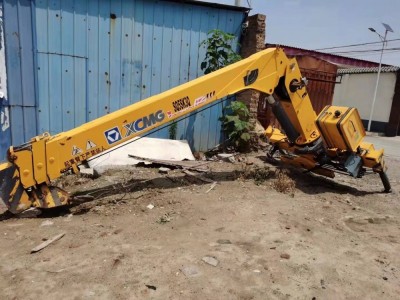 Truck mounted crane / 5