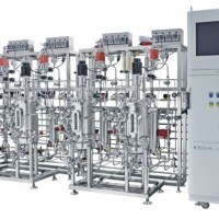 Computer Controlled Biological Fermentation Laboratory System Multi-Stage Independent Sterilization