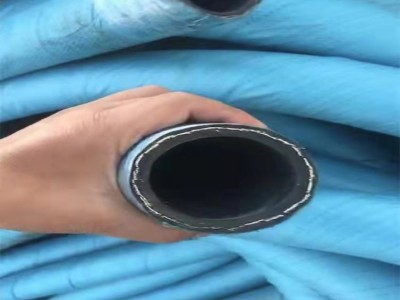 High pressure oil pipe