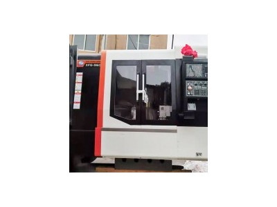 XFQ960 Vertical Machining Center / 2