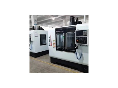 Vertical Machining Center CNC Milling Machine / 2