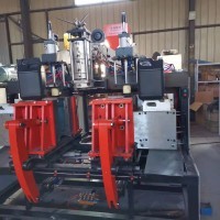 Blow molding machine automatic blow molding machine