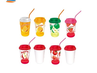 Plastic cup making machine / 4