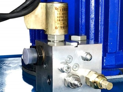 Hydraulic station / 2