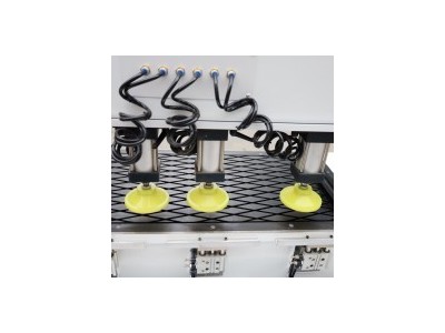 side punch machine / 3