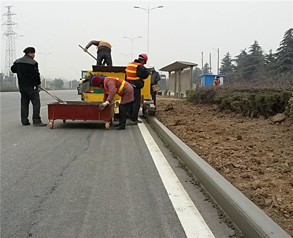 Landscape Road Curb Machine / 2