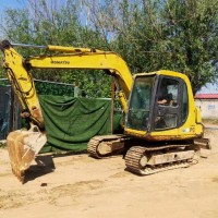 KOMATSU PC60