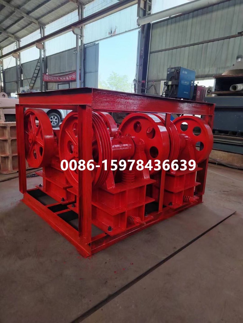 Concrete Jaw Crusher / 4