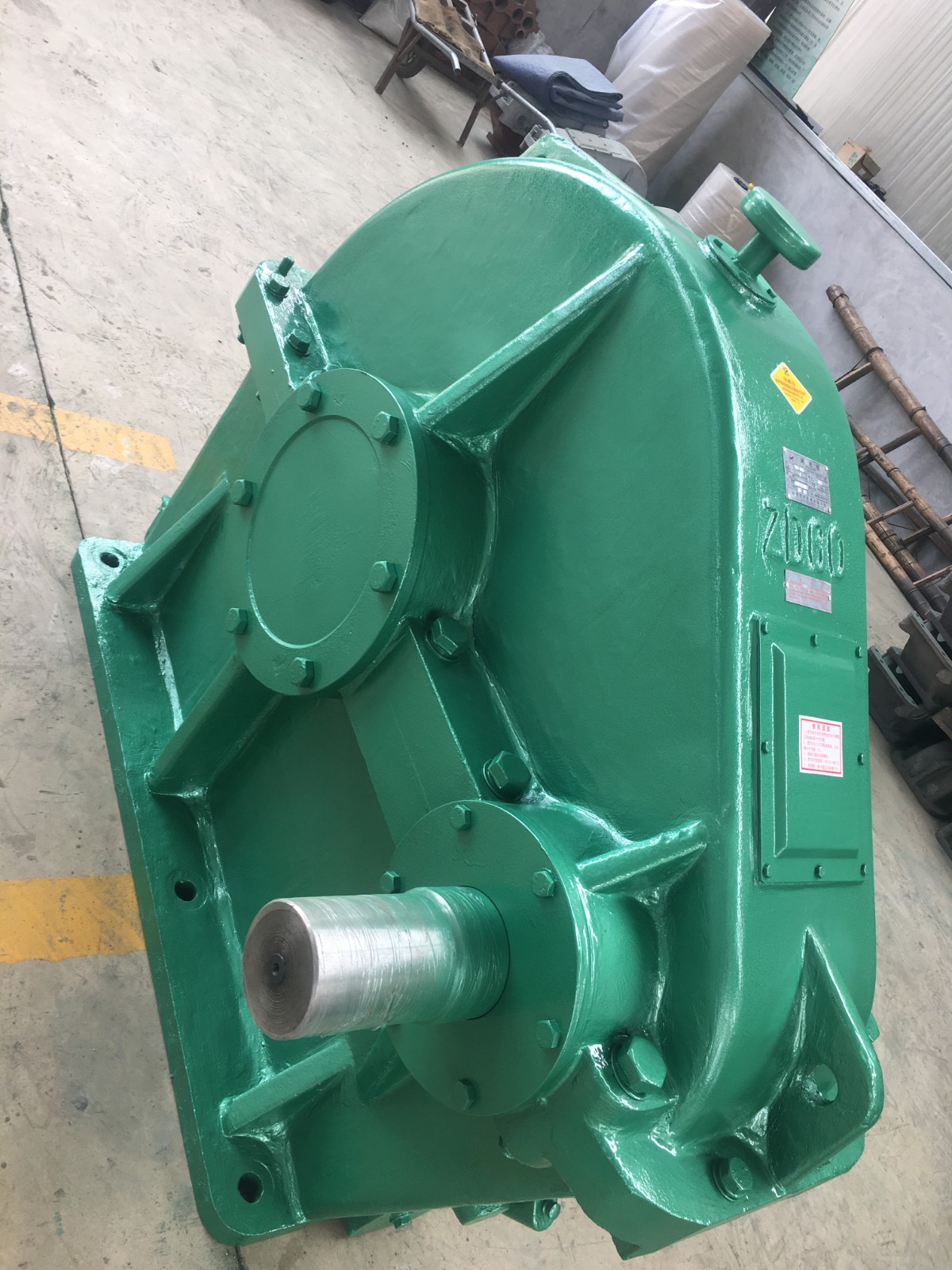 transmission case / 6