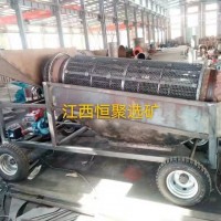 Central shaft drive roller screen