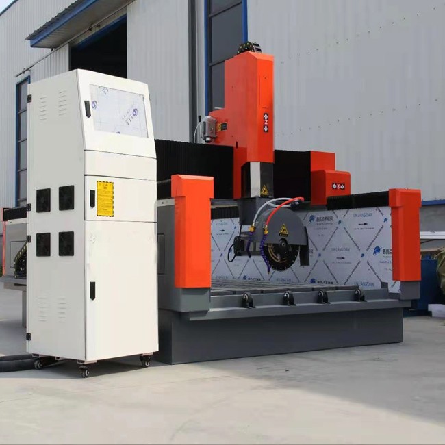 Engraving machine / 3