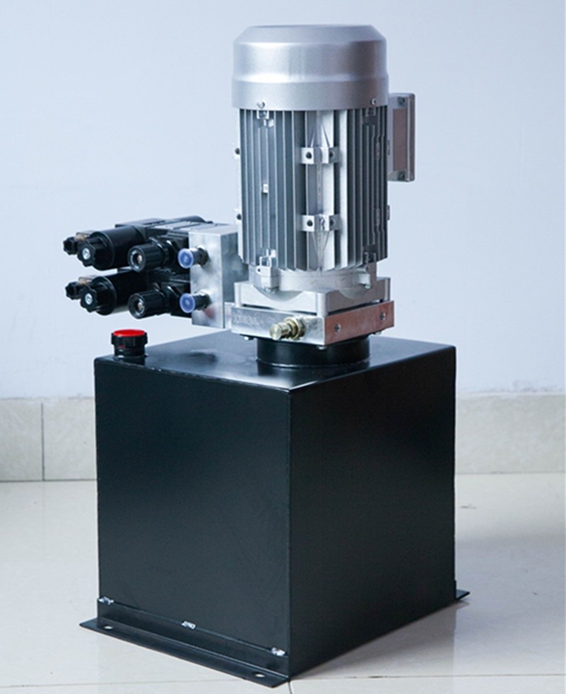 Small hydraulic station / 4