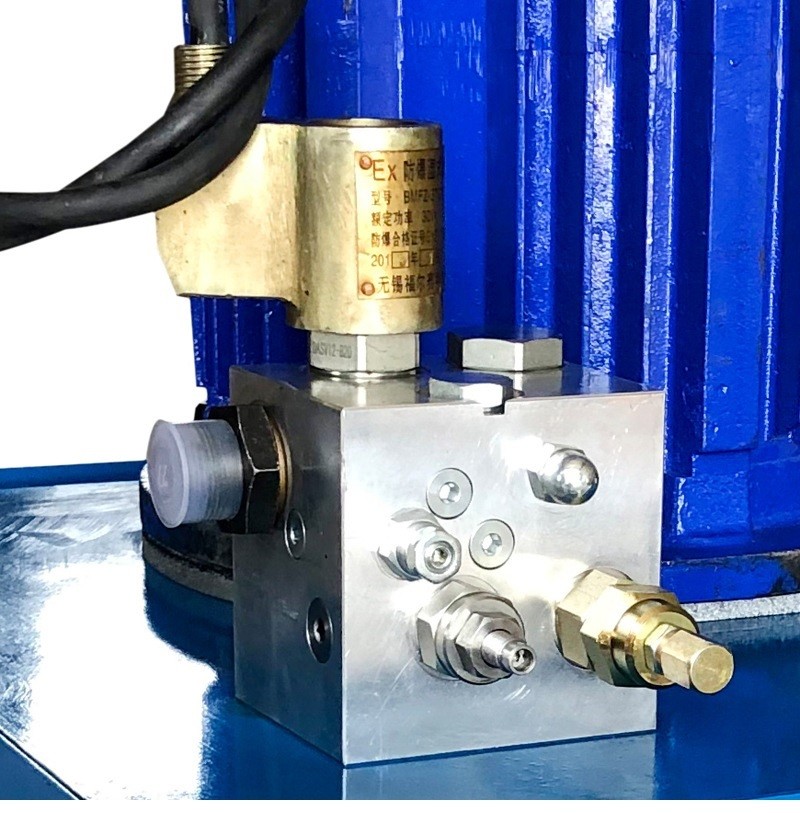 Hydraulic station / 2