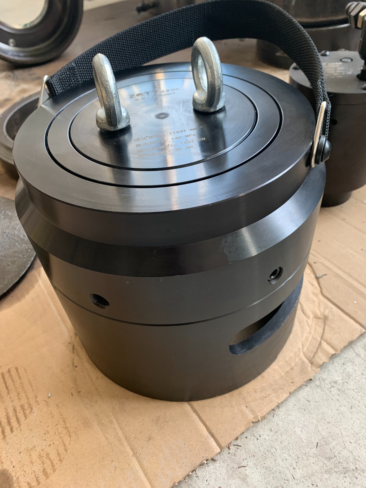 Hydraulic pressure stretcher / 4