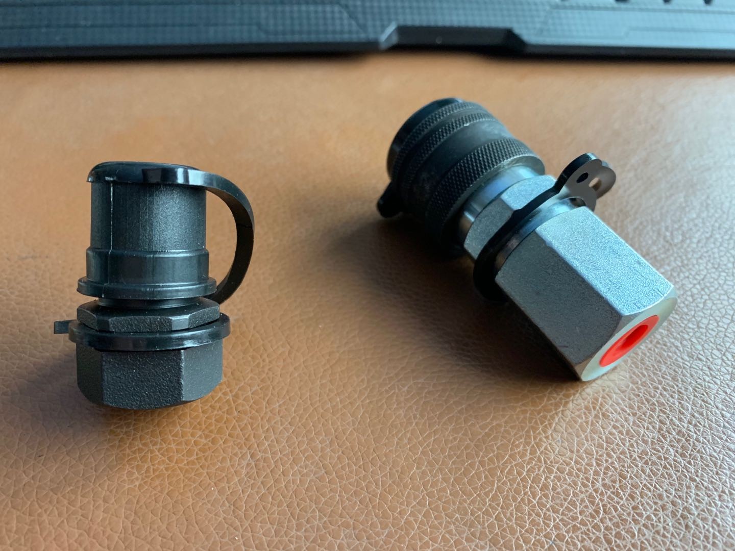 Quick connector / 3