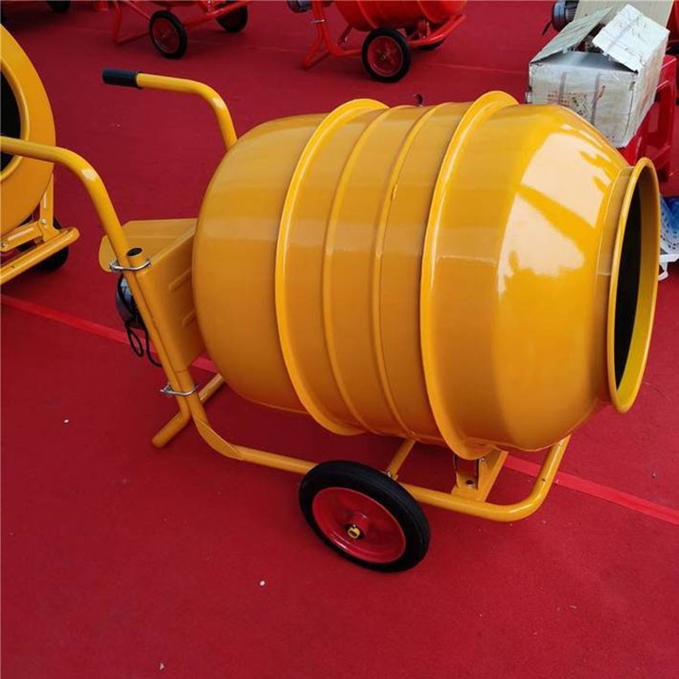 Portable Concrete Mixers / 4