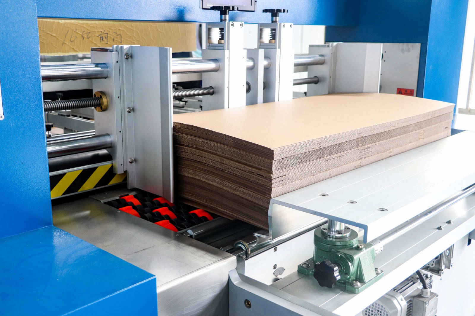 Carton Die Cutter / 9