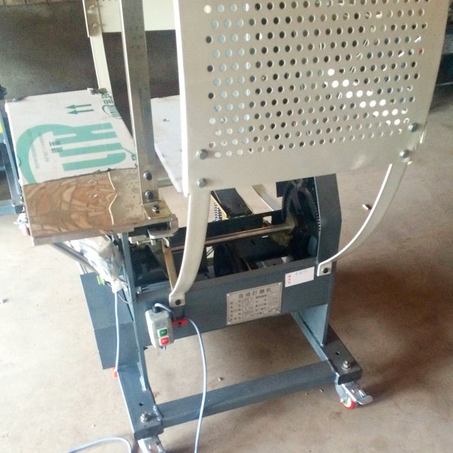 PE strapping machine / 5