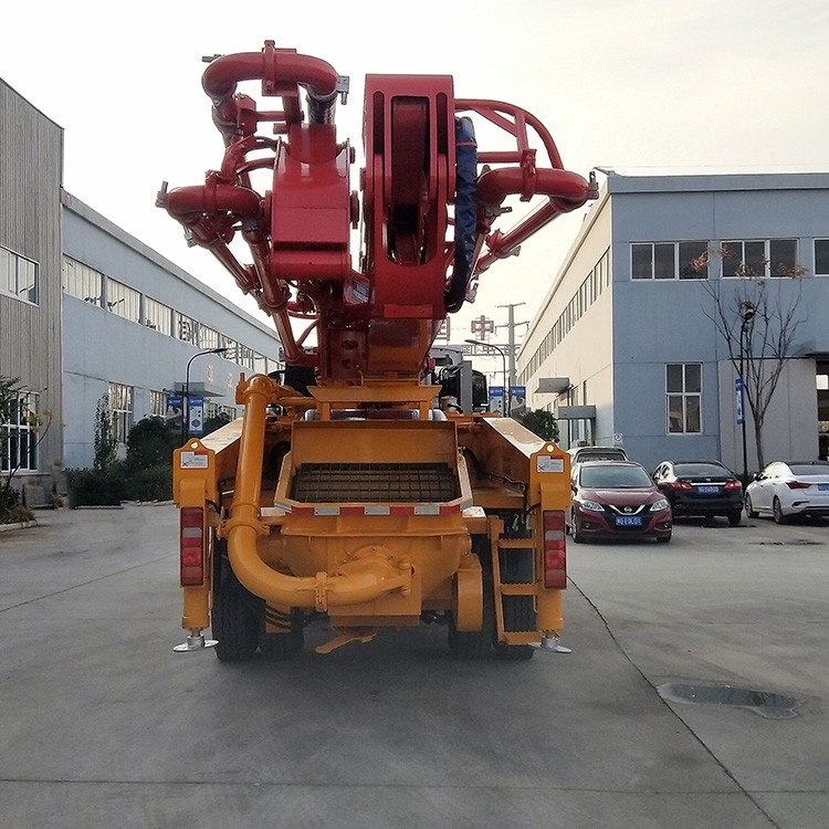 40M boom pump / 2