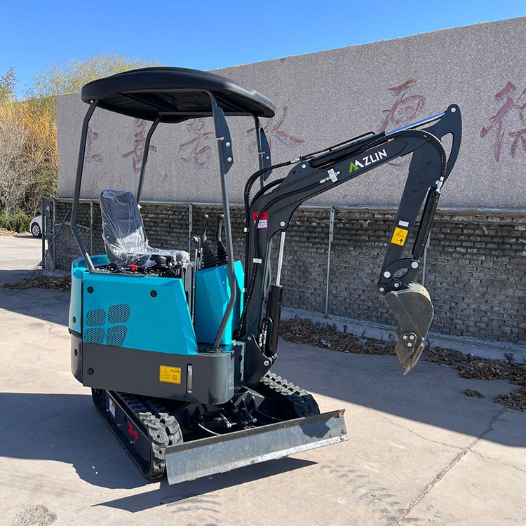 1.7t Micro Digger Bagger / 2