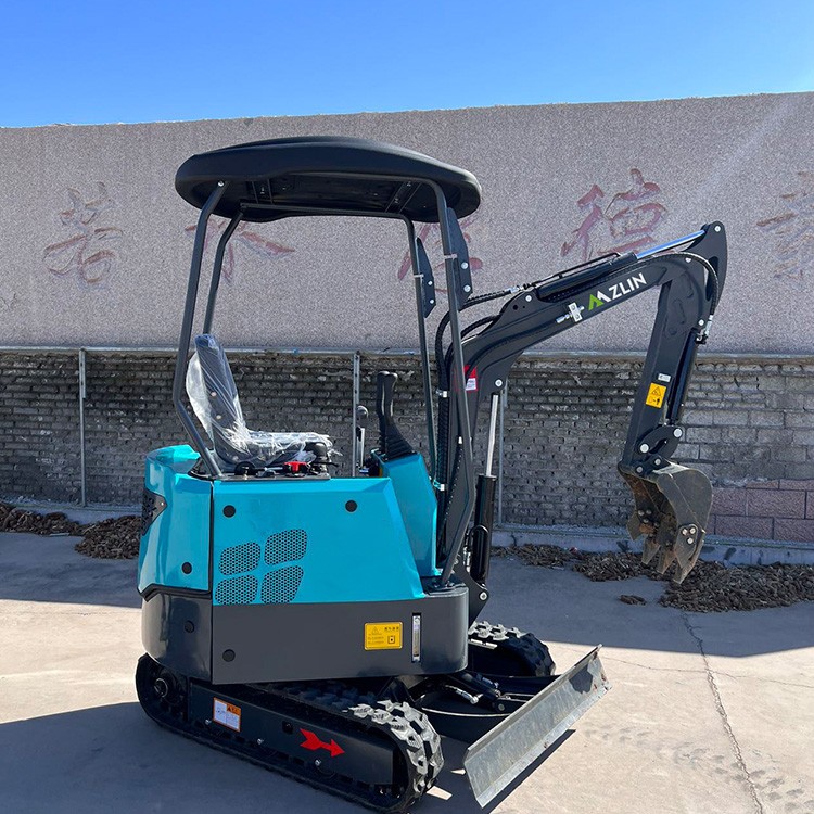 1.7t Micro Digger Bagger / 3
