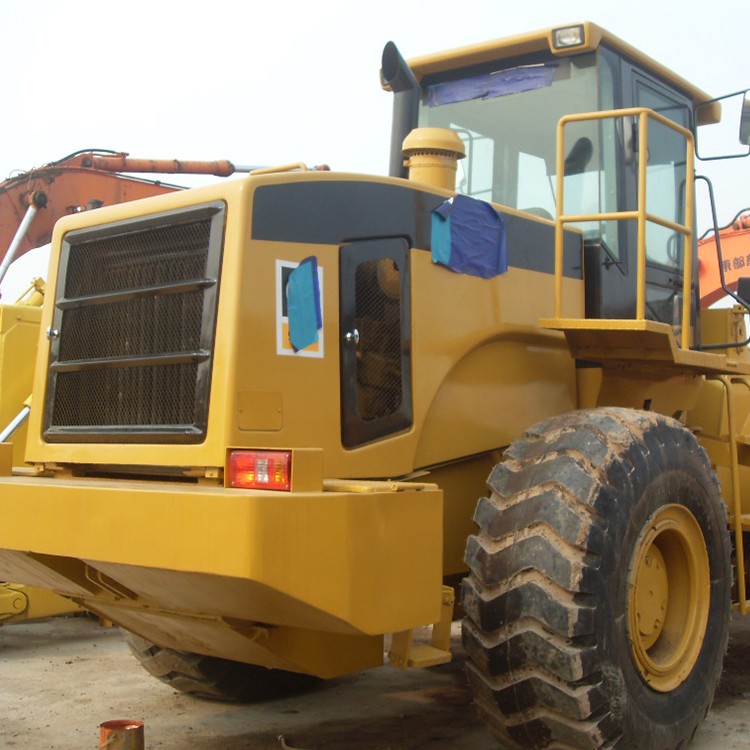 CAT 966G Loader / 2