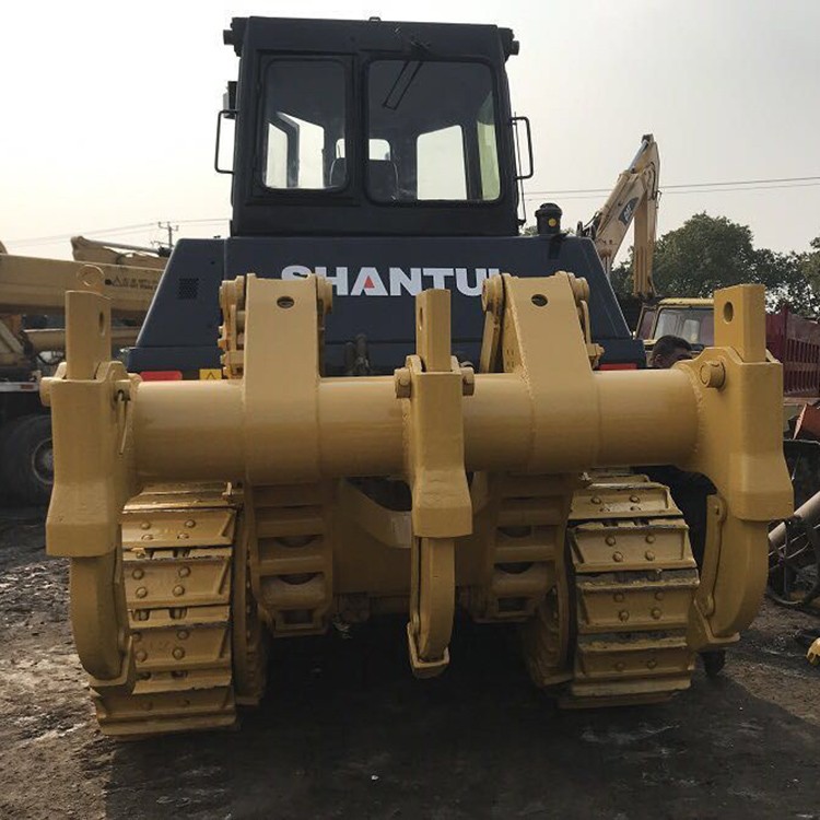 SD22 Small Bulldozer / 2