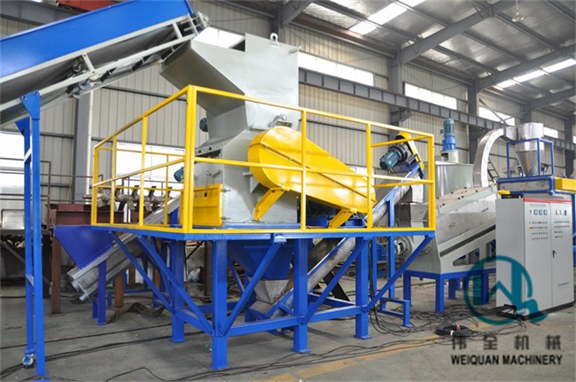 Bottle Recycling Machine / 3