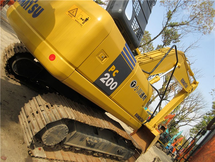 Pc200 Crawler Excavator / 3