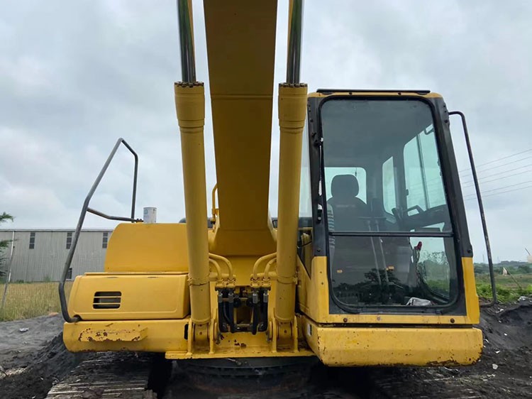 Pc200 Crawler Excavator / 4