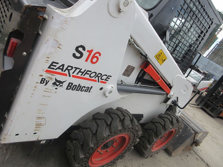 s16 used skid steer loader / 5