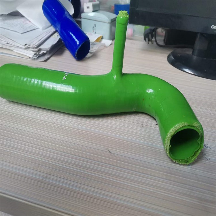T-Shape Silicone Hose / 2