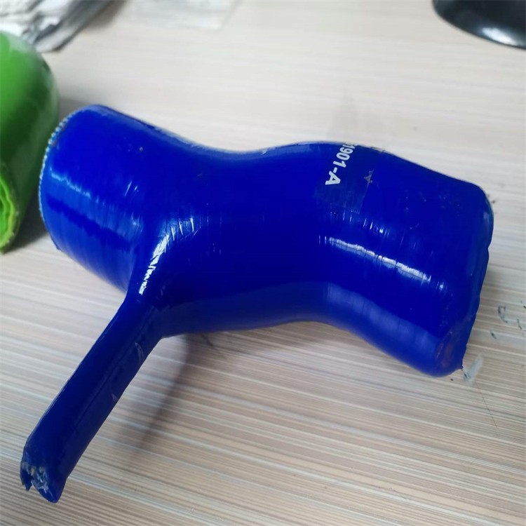 T-Shape Silicone Hose / 8