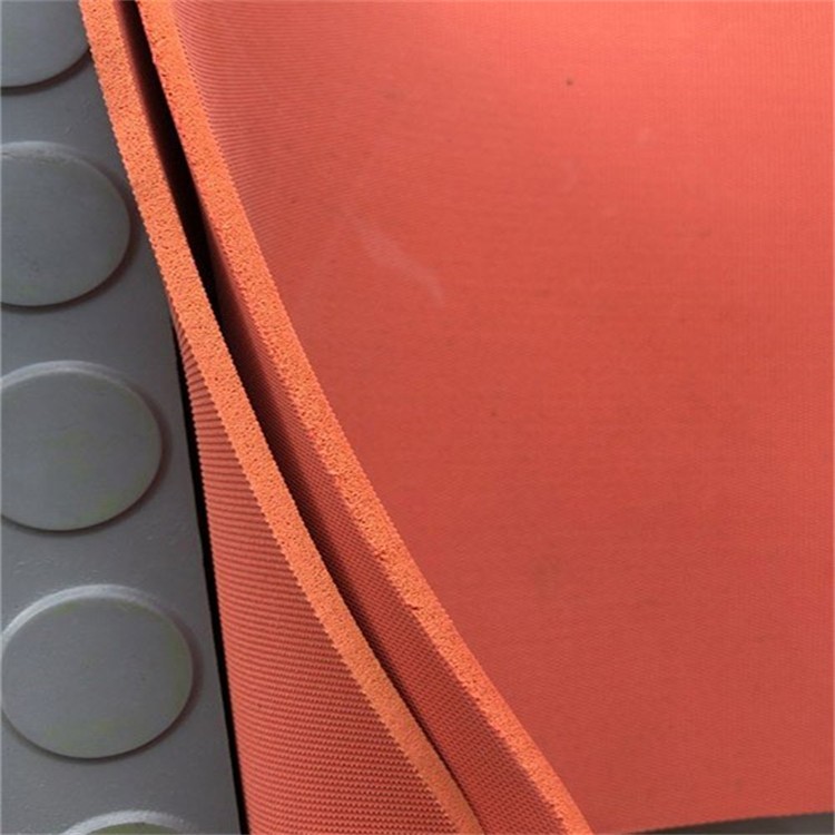 Non-slip rubber plate / 9