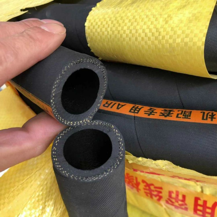 Rubber Sandblast Hose / 4