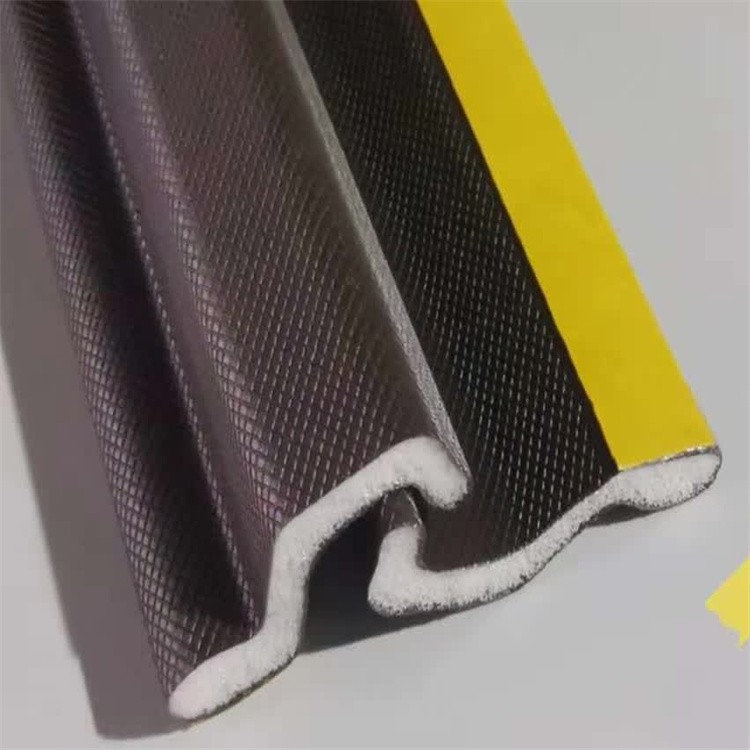 Door and window sealing strip / 3