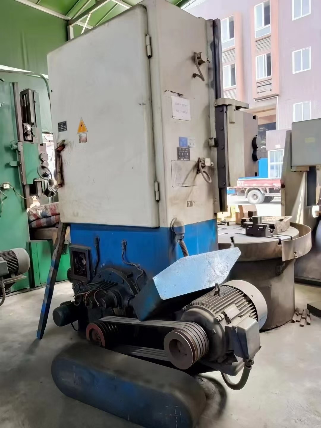 Used mechanical equipment / 6