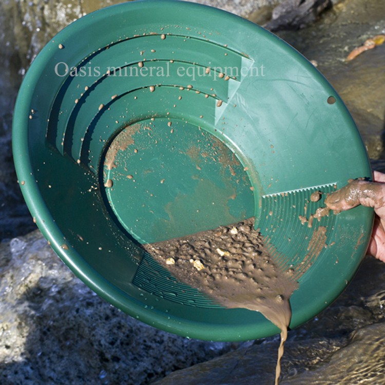 Plastic Gold Pan Bowl