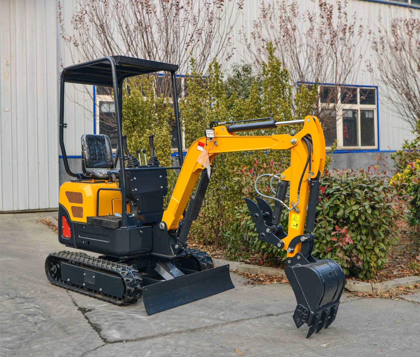 Yubo-13 Small Mini Hydraulic Digg