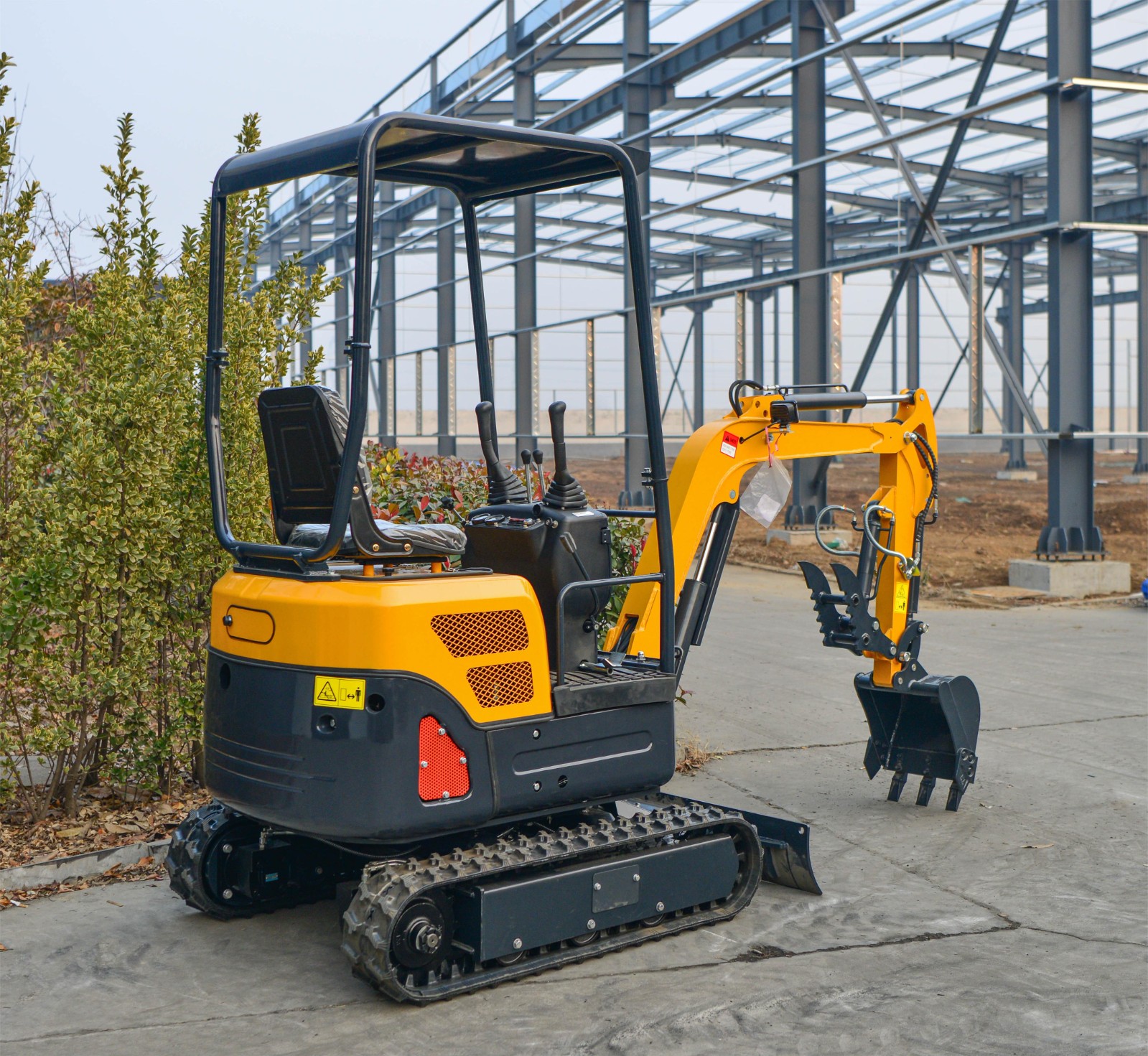 Yubo-13 Small Mini Hydraulic Digging Machine Crawler Excavator / 2