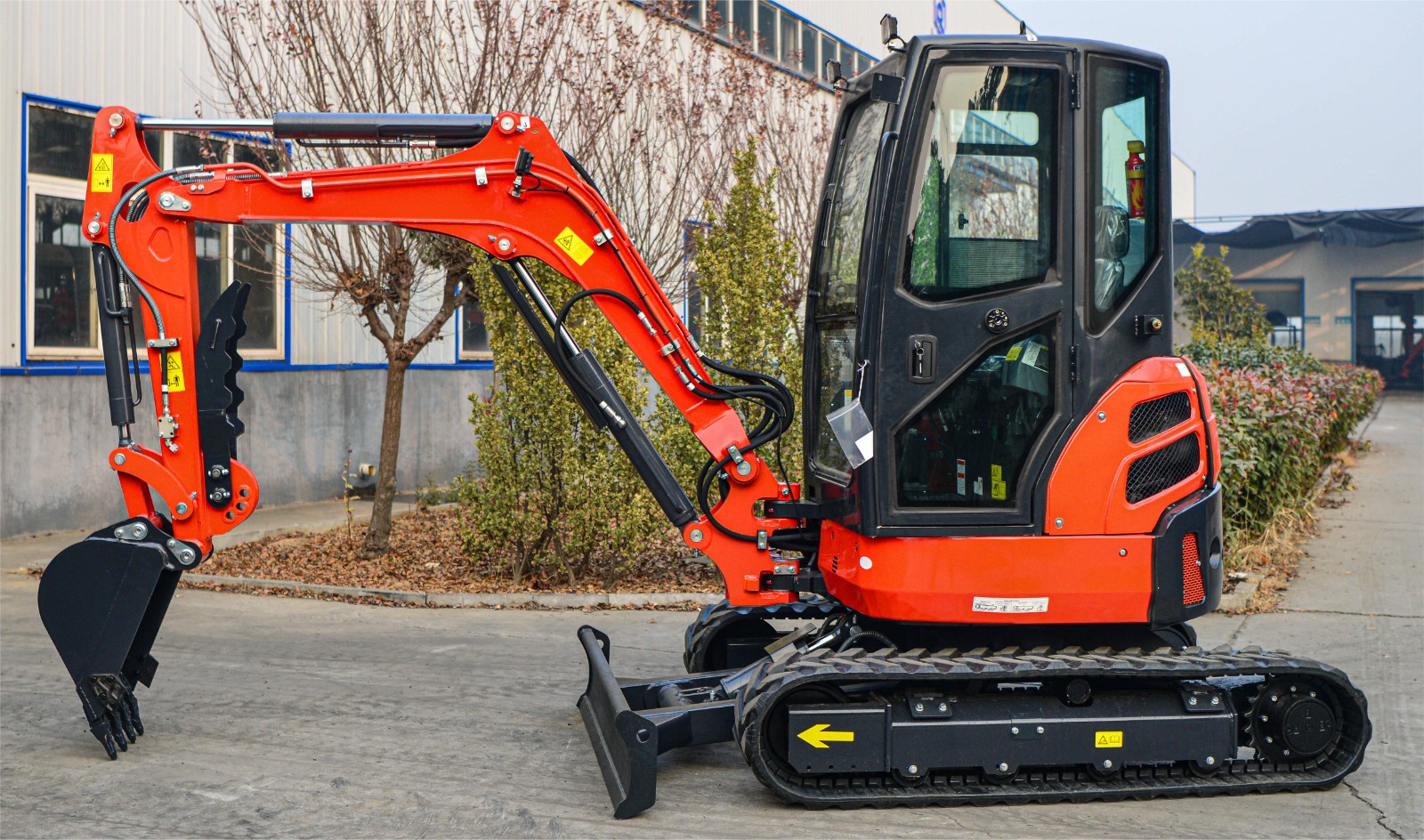 New Yubo35 Mini Excavator in Good