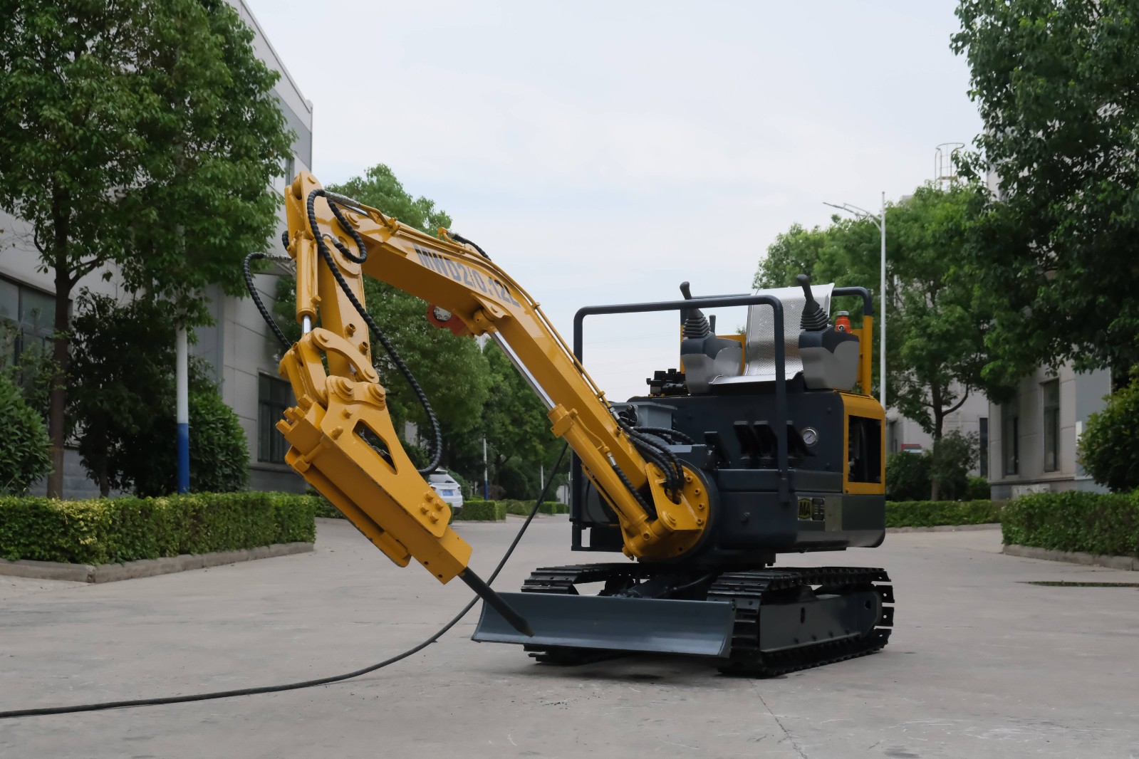 MWD2/0.12L hydraulic excavator for coal mines / 6