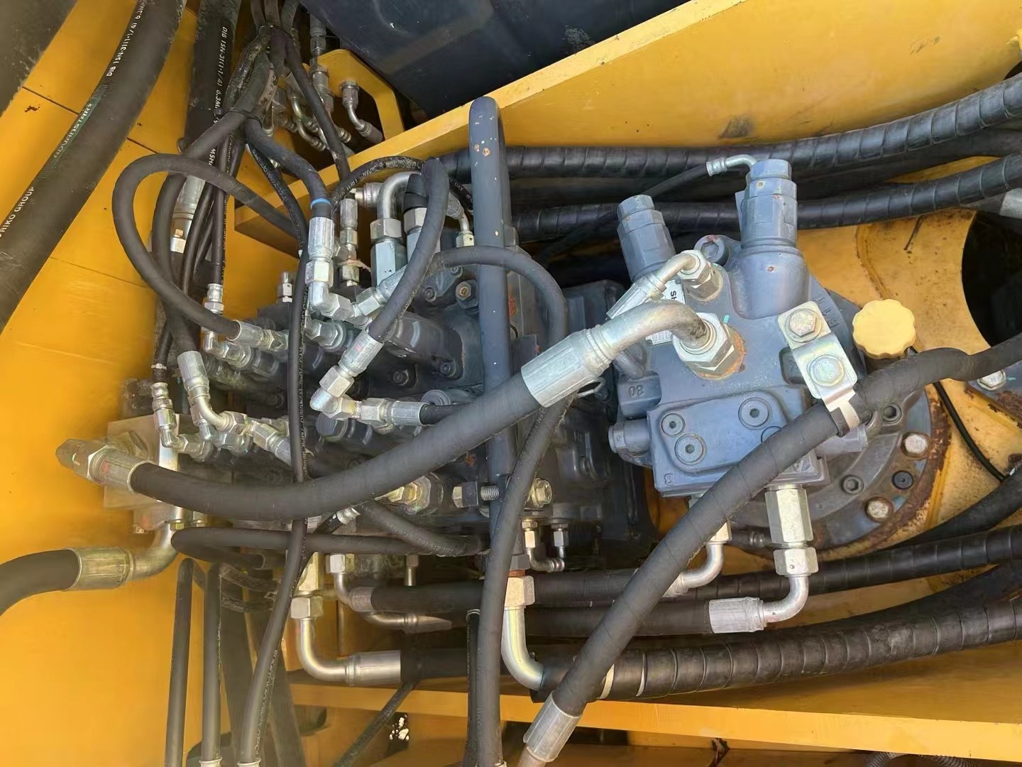 Second-hand excavator produced in 2021,SHANTUI  SE135 13-ton crawler excavator / 5