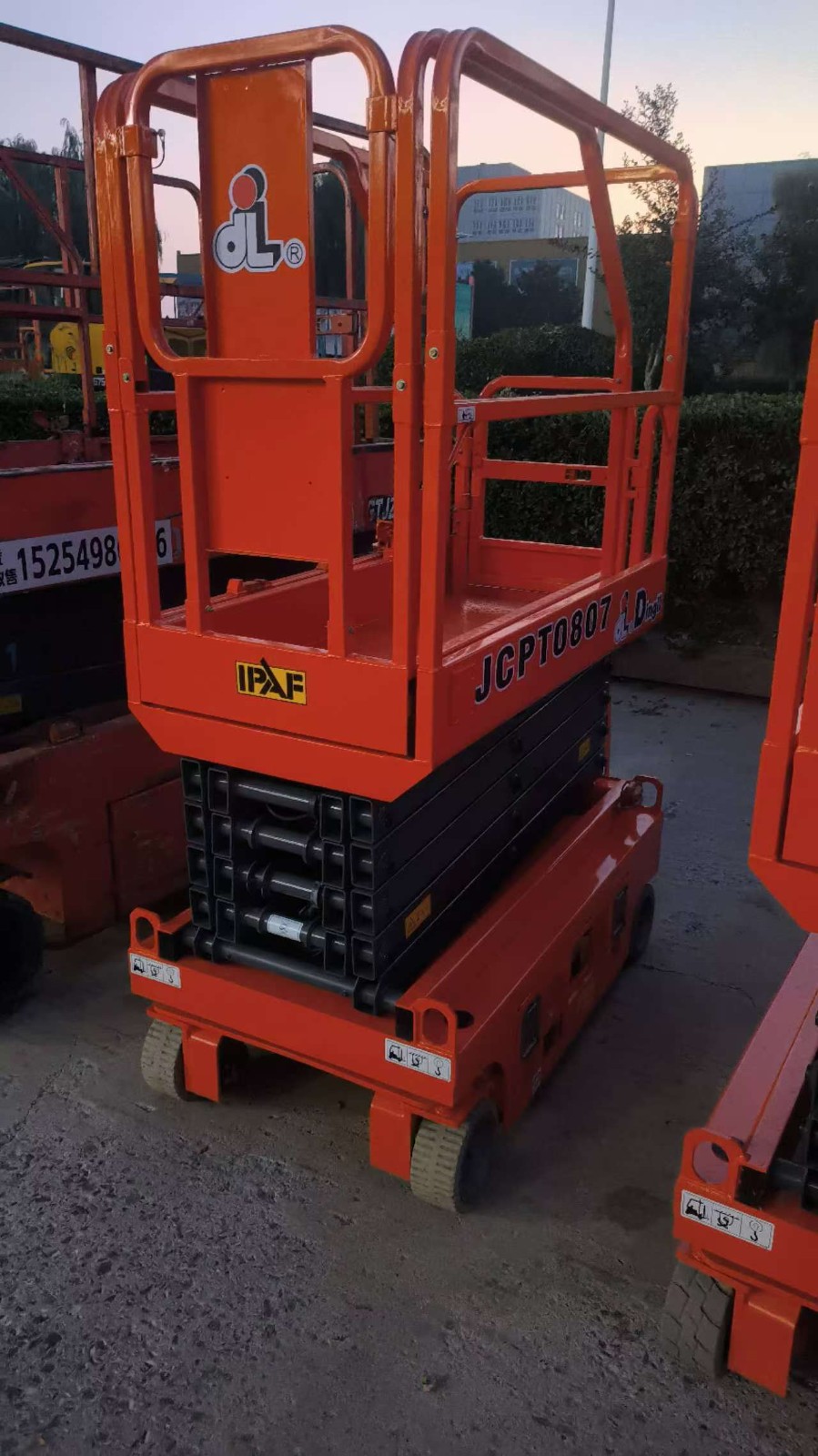 Dingli scissor lift platform 0708, small 6-meter electric drive / 2