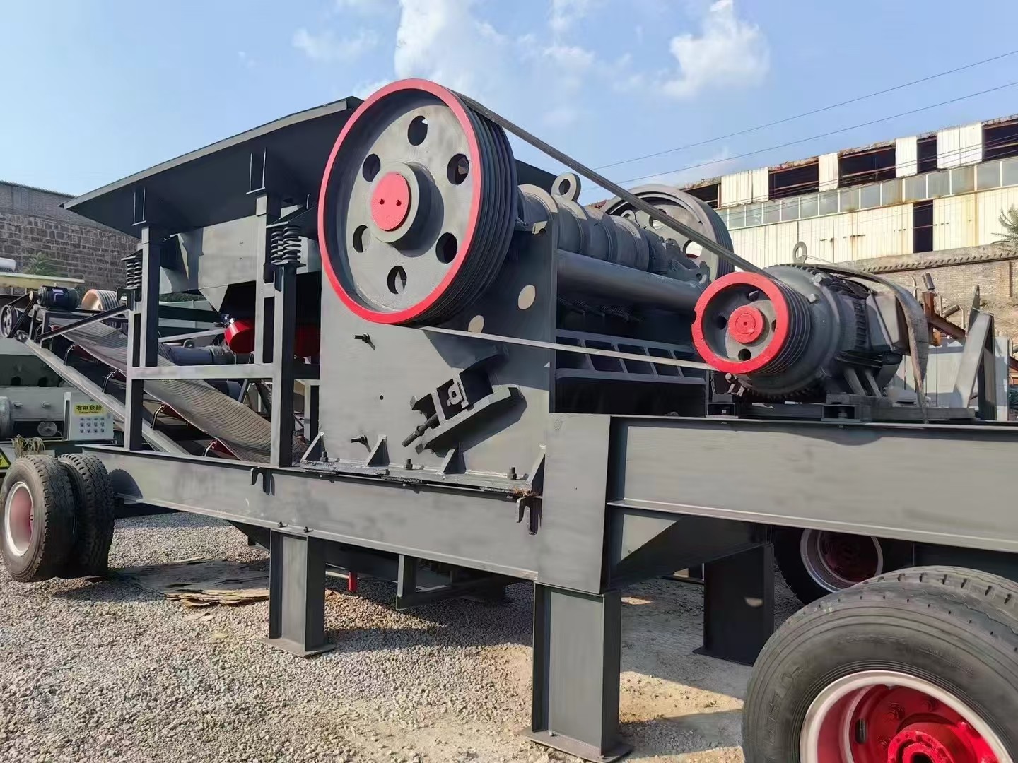 Roll sand making machine / 3