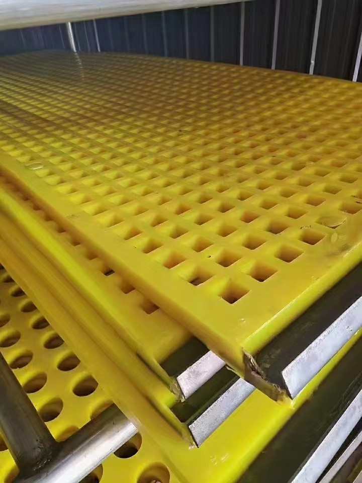 Polyurethane screen mesh / 4